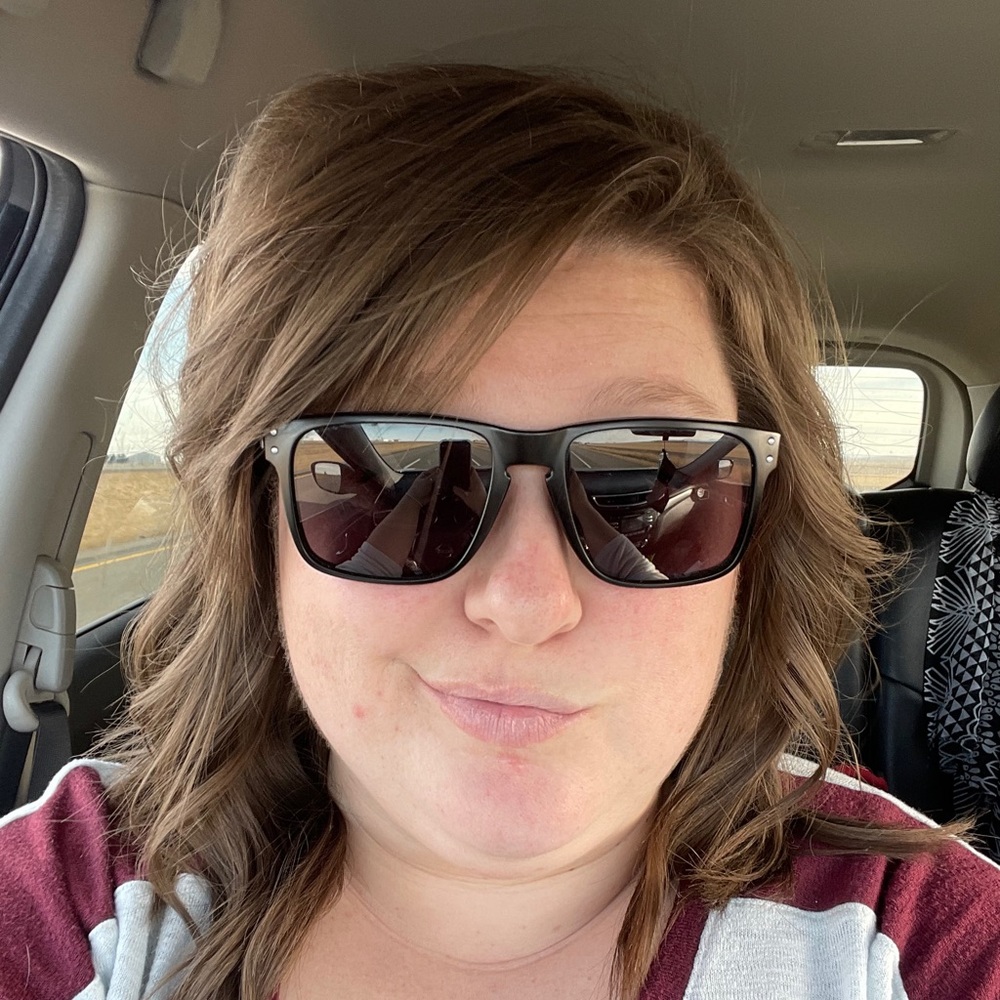 Meet your Posher, Shawna